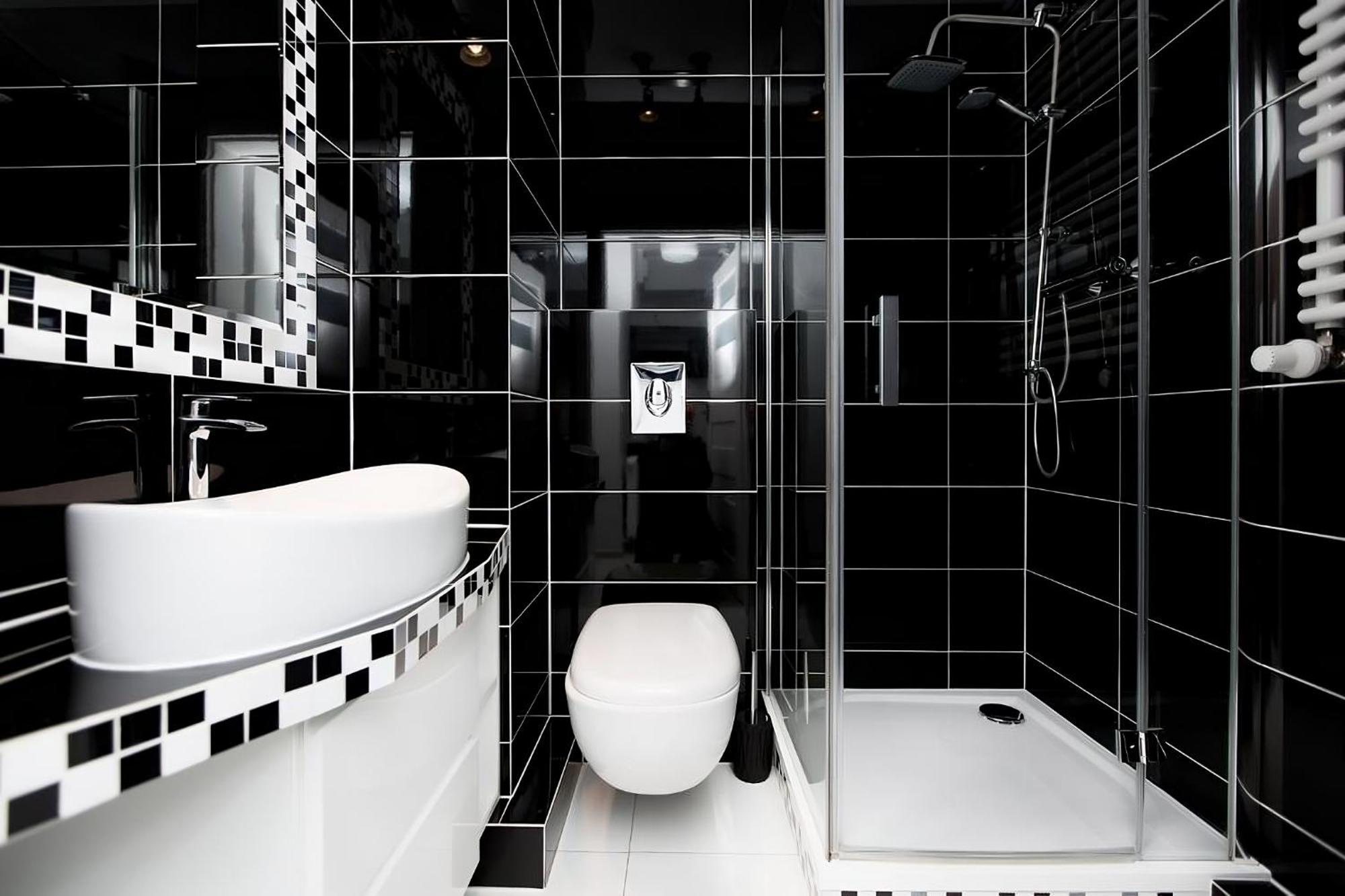 Apartment D2 *